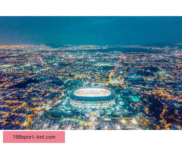 加拿大世界杯2026主办城市球场布局及比赛盛况全景解析